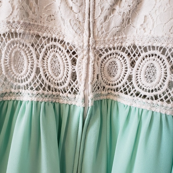 A. Byer spring dress - Picture 5 of 8